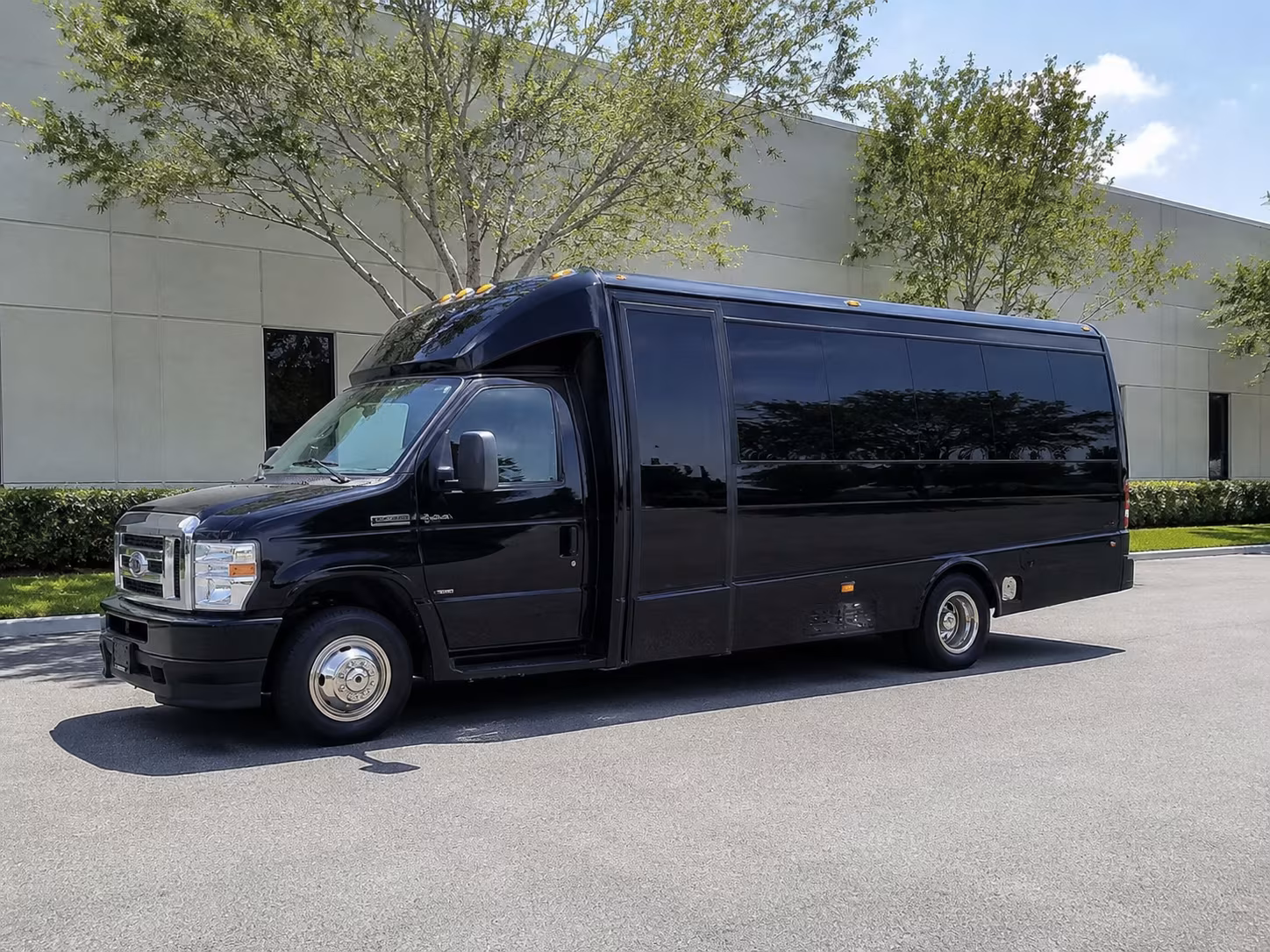 bus rentals for bands and performers traveling through north texas